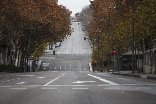 მადრიდი, ესპანეთი. დაცარიელებული ქუჩები 1 იანვრის დილას, საახალწლო დღესასწაულის შემდეგ © EPA 01.01.2016