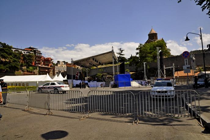 ევროკავშირთან ასოცირების ხელშეკრულების მოწერისადმი მიძღვნილი კონცერტისთვის მზადება. 2014 წლის 27 ივნისი