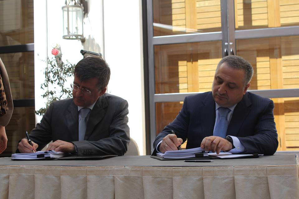 GMT ჯგუფისა და მარიოტის წარმომადგენლები ხელს აწერენ თბილისში სასტუმრო მოქსის მშენებლობის პროექტს