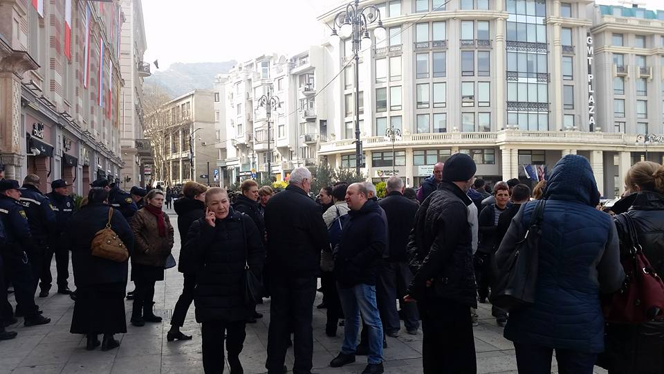ბავშვთა სამყაროს ხანძრის შედეგად დაზარალებულები