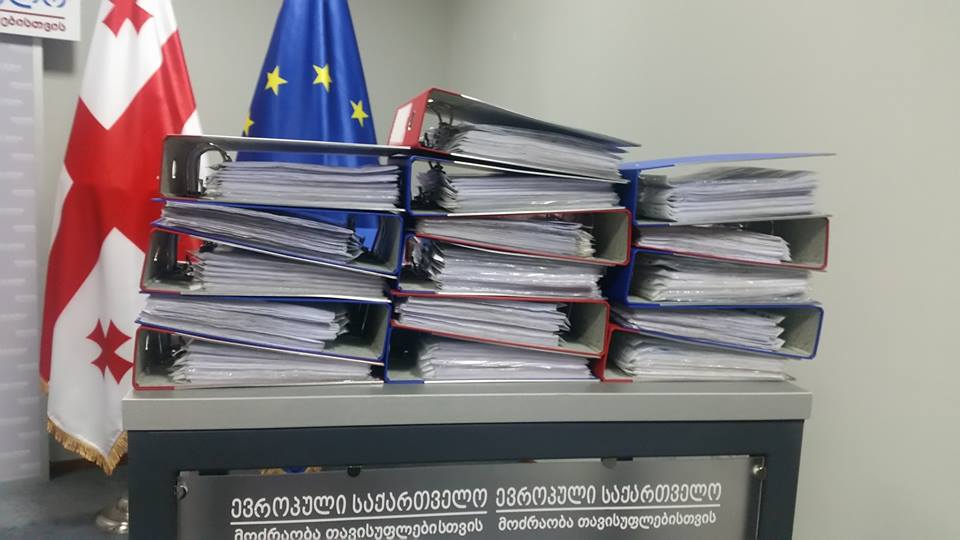 “ევროპულმა საქართველომ” პლებისციტის მოთხოვნაზე 150 ათასი ხელმოწერა შეაგროვა