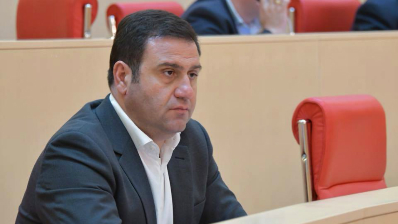 Оппозиционер требует переноса даты парламентских выборов из-за ковида