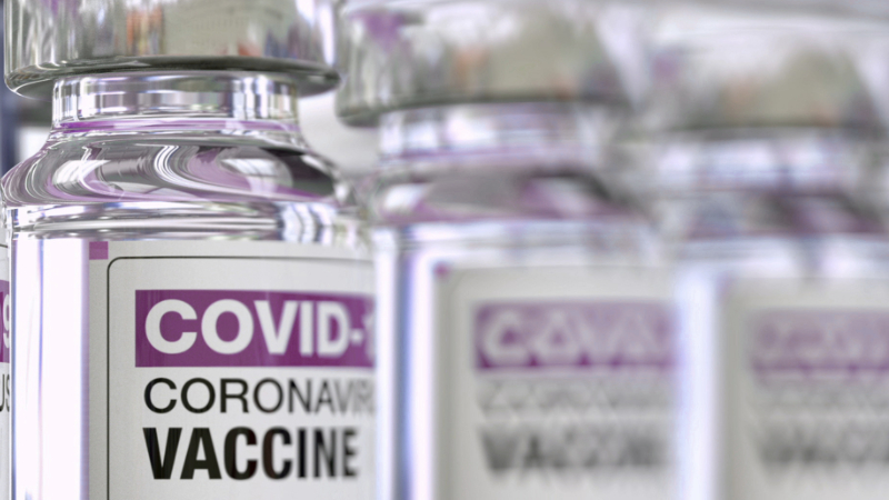 В США одобрили использование вакцины разработанной компаниями Pfizer и BioNTech