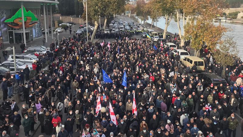 19 ноября оппозиционные партии проведут в Тбилиси три митинга