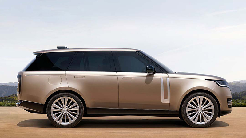 ბათუმი ავტოინდუსტრიაში – Range Rover-ის ახალი მოდელის ერთ-ერთი ფერი Batumi Gold -ია
