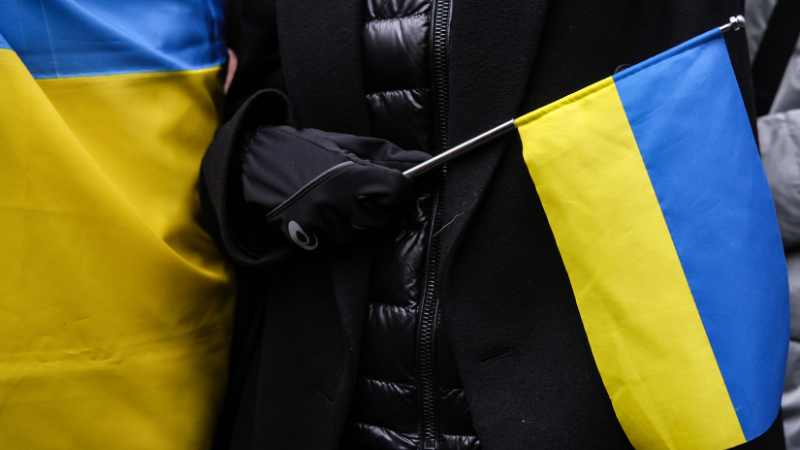 РБК: Украина готова к обсуждению с Россией нейтрального статуса