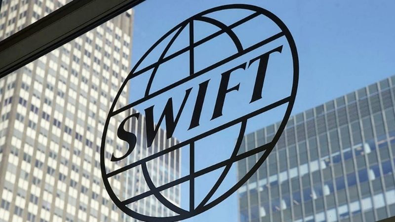 ЕС отключит часть российских банков от SWIFT и «парализует» активы Центробанка РФ