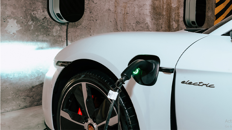 «Porsche Center Tbilisi» увеличивает количество пунктов для зарядки электромобилей