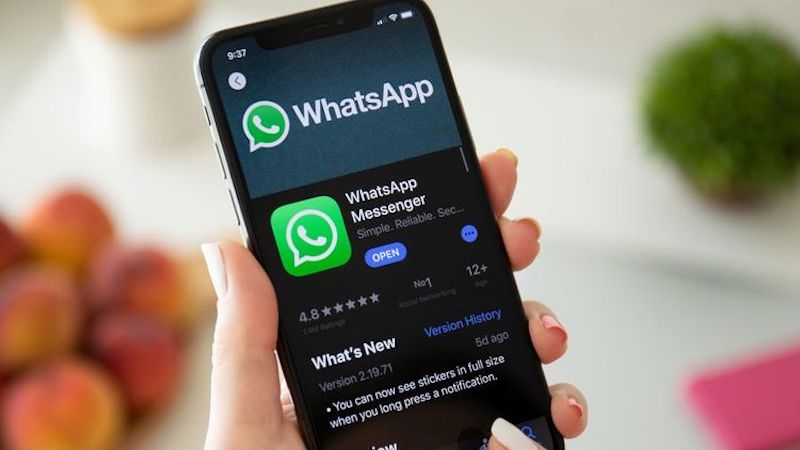 «Работаем над устранением проблемы» — В работе WhatsApp произошел сбой