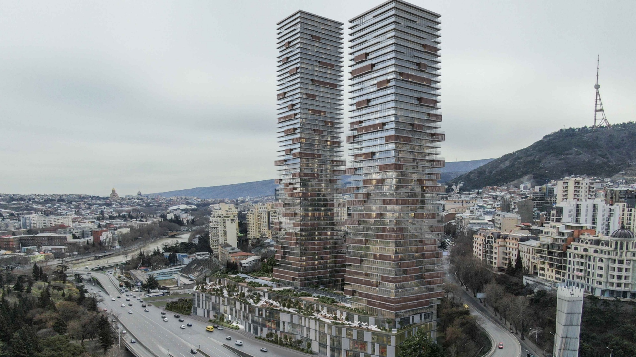 Мэрия Тбилиси обнаружила дефекты в проекте по строительству небоскребов возле Лагуны Вере