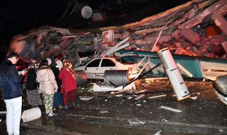Сильное землетрясение в Турции и Сирии привело к разрушениям и человеческим жертвам