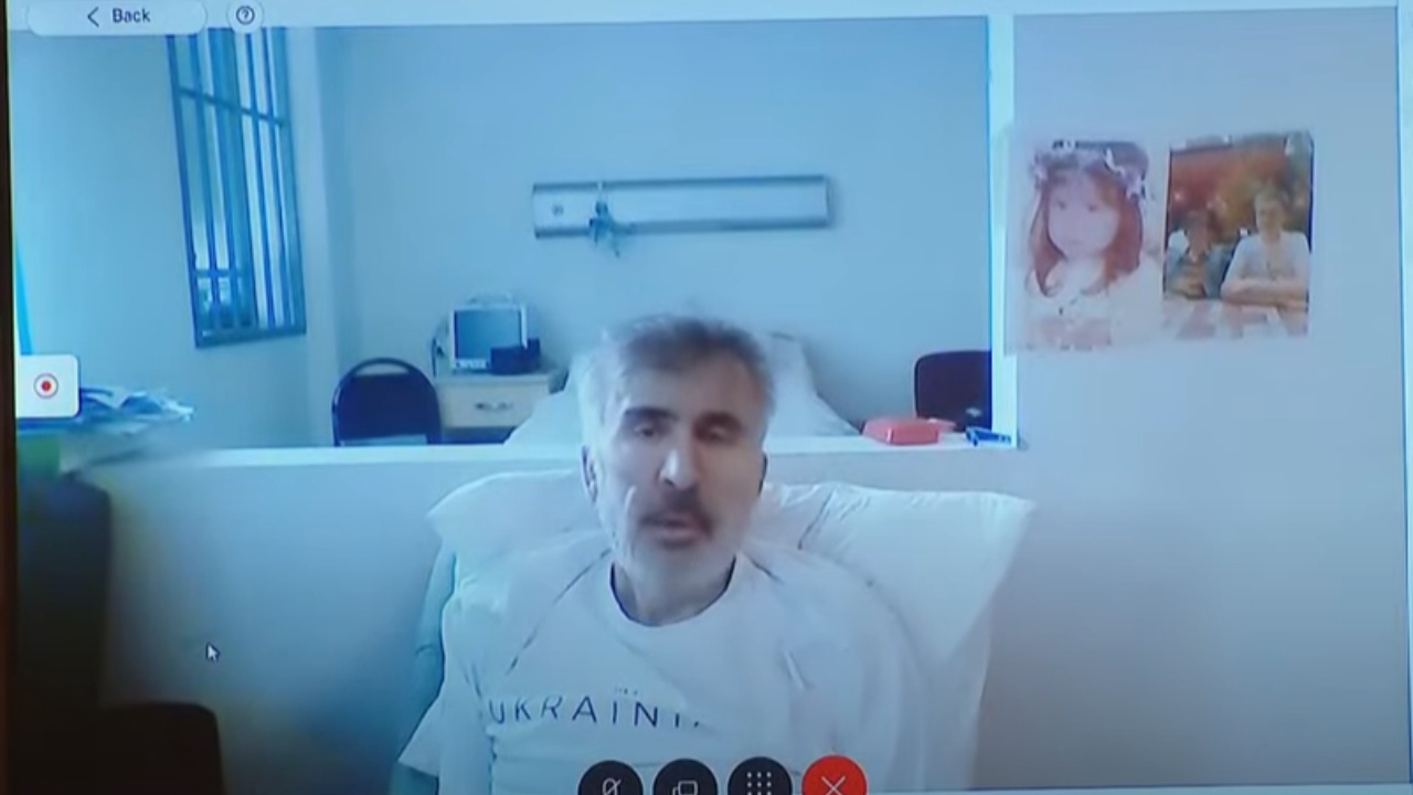 Саакашвили потребовал видеозапись доказывающую, что он действительно потерял сознание