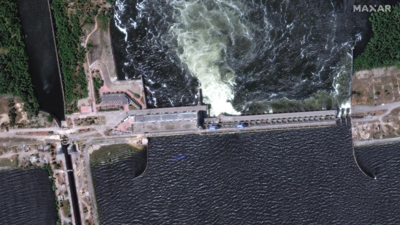 Что мы знаем о взрыве на Каховской ГЭС и почему это выгодно России [Видео]