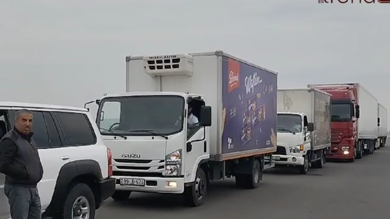 Баку отправил жителям Карабаха продукты питания и средства гигиены