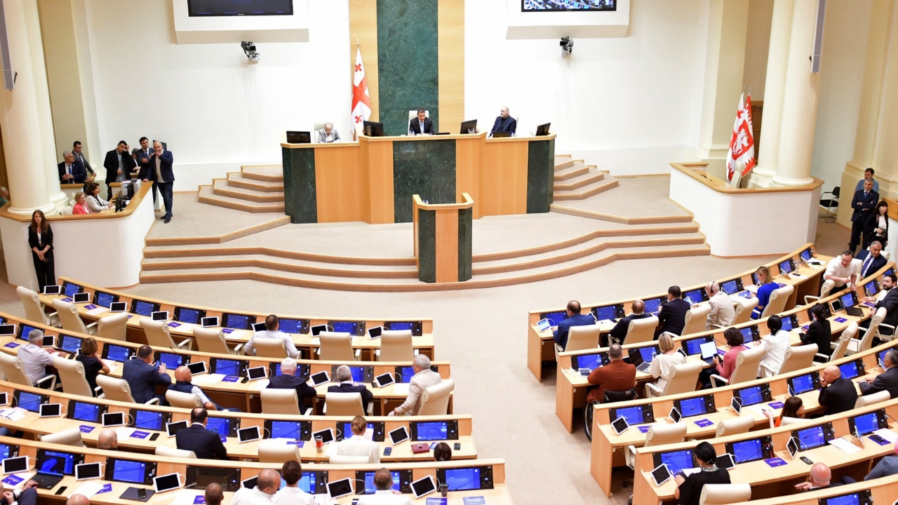 «Необходимо, чтобы парламент рассматривал инициативы оппозиции» — проект новой резолюции