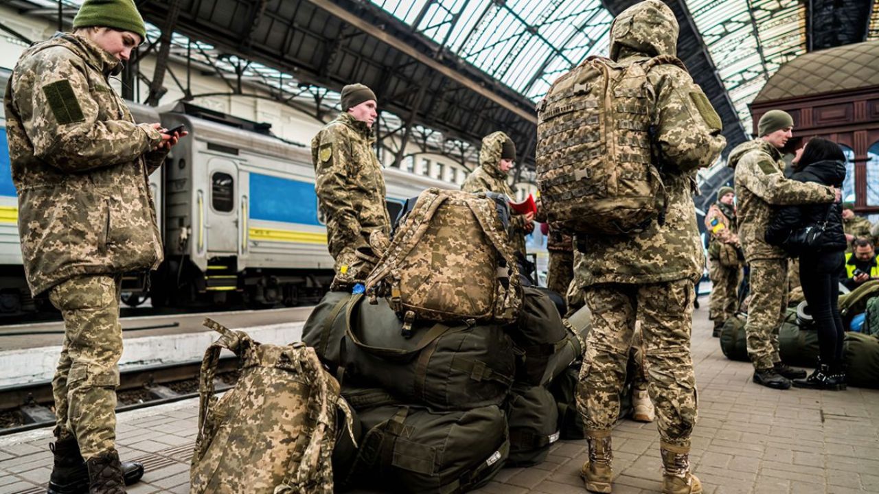 В Украине введут новые правила мобилизации для тех, кто не хочет идти на фронт — «The Guardian»