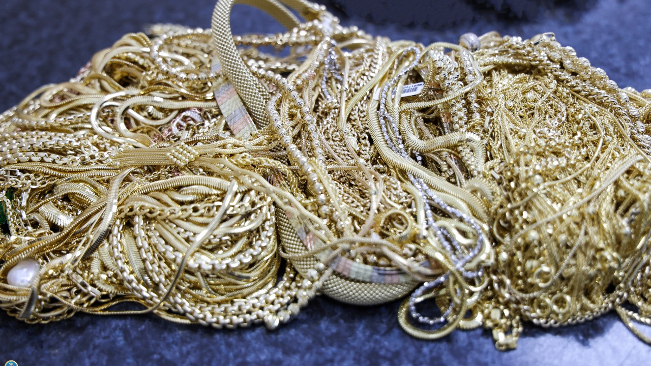 На КПП Сарпи изъяли 5 кг незадекларированного золота