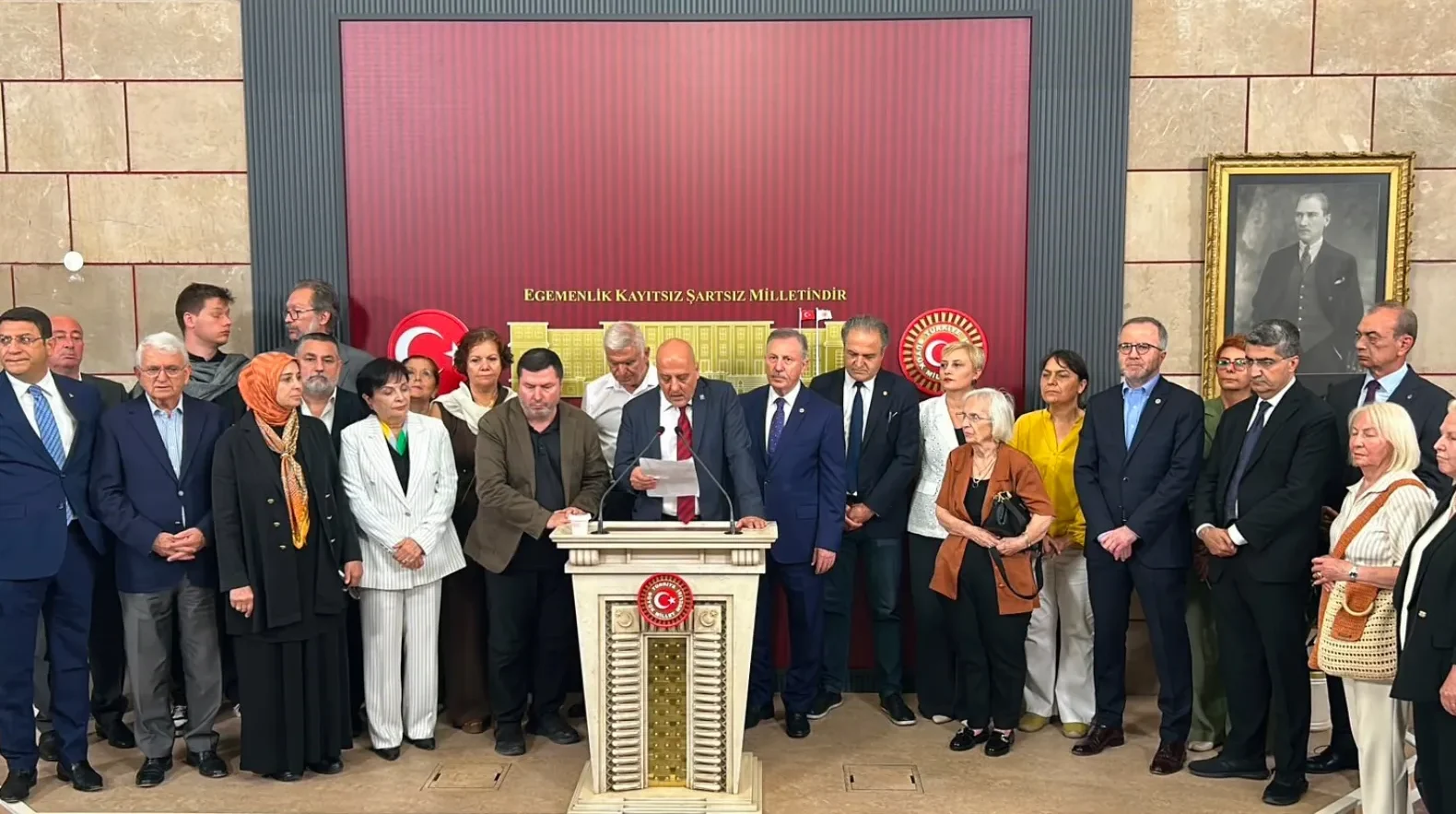 თურქეთის ოპოზიციონერი დეპუტატების ნაწილი აფხაზეთის „იზოლაციის დასრულებას“ მოითხოვს