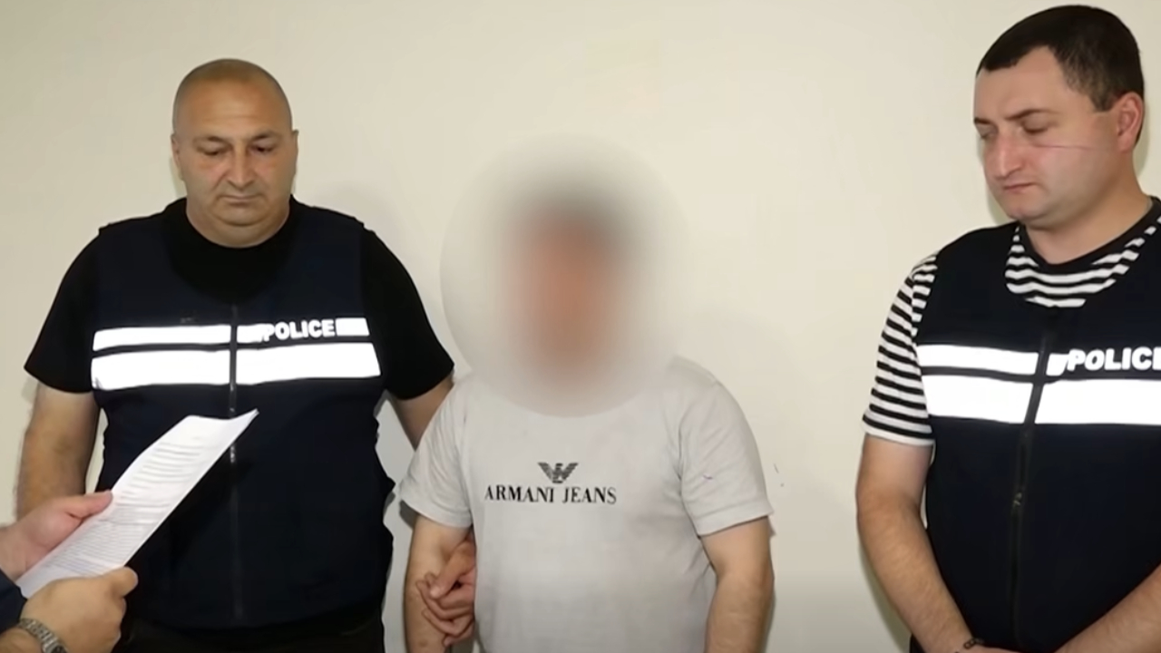 პენსიონერების კუთვნილ 48 983 ლარს მართლსაწინააღმდეგოდ დაეუფლა – დააკავეს 1 პირი