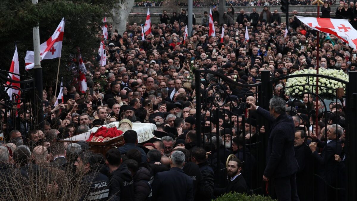 TI-საქართველო ილია მეორის დაკრძალვის ხარჯებზე ინფორმაციის გასაჯაროებას მოითხოვს