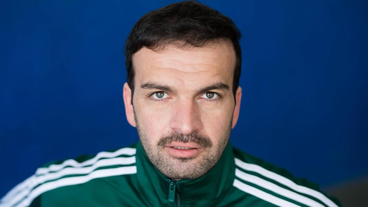 გერმანიაში მცხოვრები მსახიობი ბექა ბედიანაშვილი ამბობს, რომ საქართველოში არ შემოუშვეს