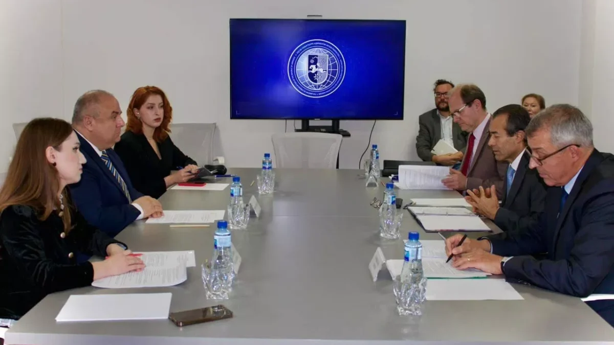 ჟენევაში შეხვედრამდე გაეროს, ეუთოსა და EU-ს წარმომადგენლები სოხუმში ჩავიდნენ